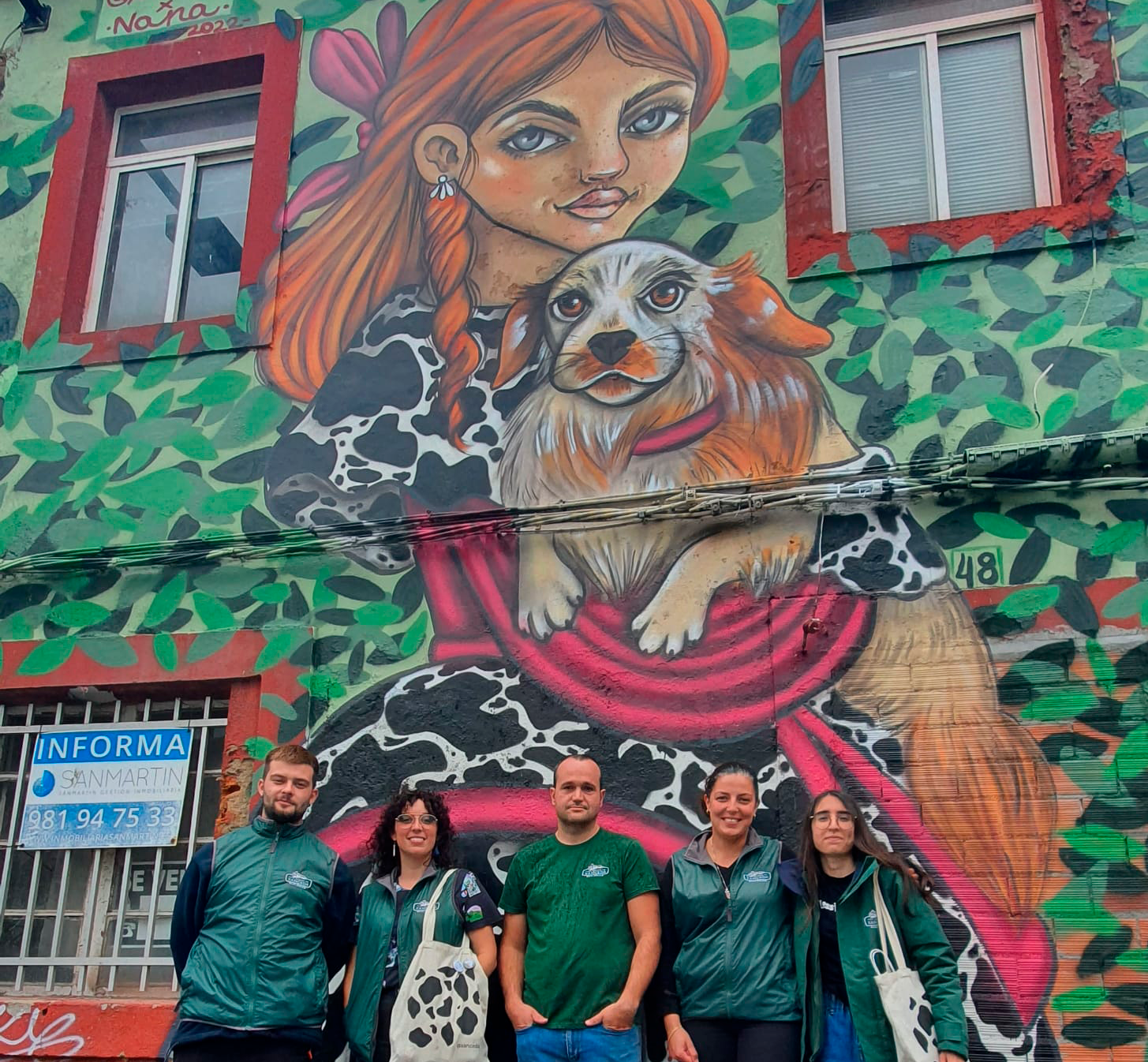 Un paso de vaca y una menina rural en Canido